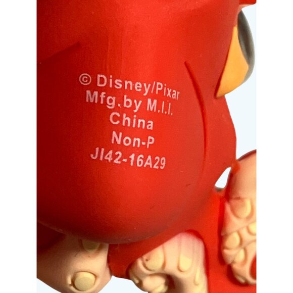 Disney Pixar Finding Dory Hank Octopus Keychain Red & Beige PVC - Picture 6 of 6